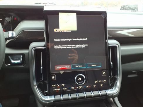 New 2026 GMC Yukon Elevation image 21