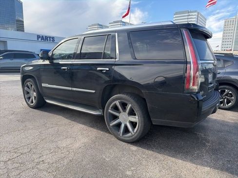 Used 2016 Cadillac Escalade 2WD image 1