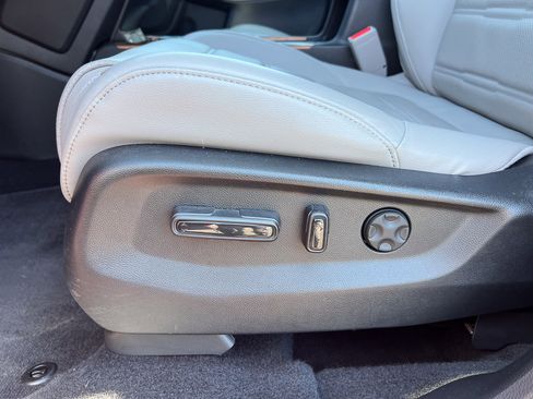 Used 2022 Honda CR-V Touring image 15