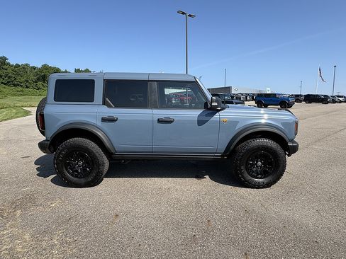Used 2025 Ford Bronco Badlands AWD/4WD image 6