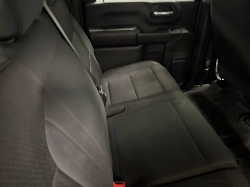 Used 2024 Chevrolet Silverado 2500 Custom AWD/4WD image 18