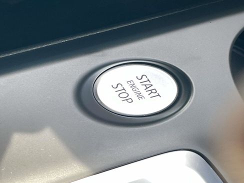 Certified 2025 INFINITI QX50 Luxe image 21