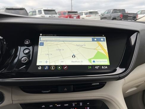 Used 2022 Buick Envision Avenir w/ Technology Package II image 41