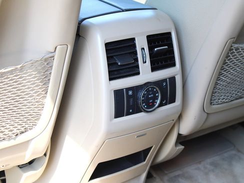 Used 2014 Mercedes-Benz GL 450 4MATIC w/ Appearance Package image 22