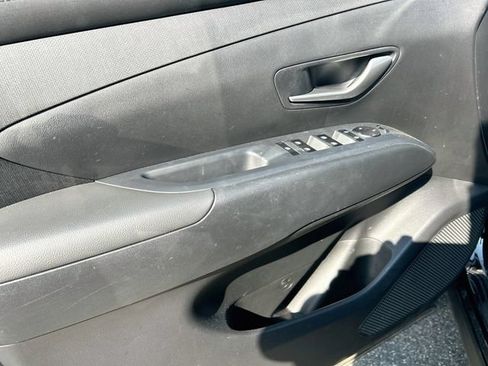Certified 2025 Hyundai Tucson SEL AWD/4WD image 6