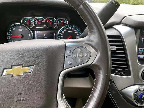 Used 2016 Chevrolet Suburban LT AWD/4WD image 12