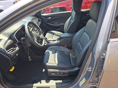 Used 2023 Chevrolet Malibu LT FWD image 14