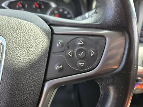 Used 2017 GMC Acadia SLT AWD/4WD image 34