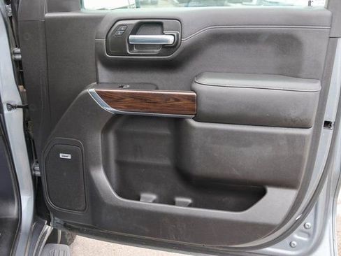 Used 2020 GMC Sierra 1500 SLT w/ SLT Premium Package image 18