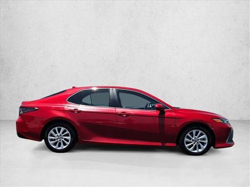 Used 2024 Toyota Camry LE FWD image 4