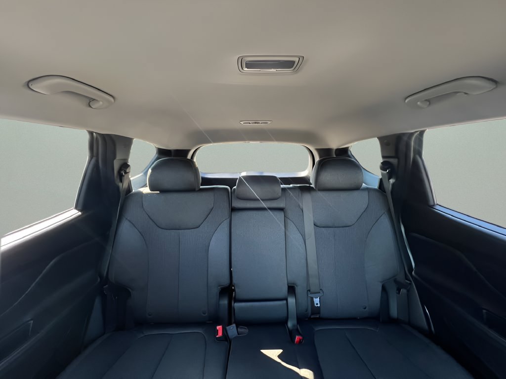 Used 2022 Hyundai Santa Fe XRT AWD/4WD image 17