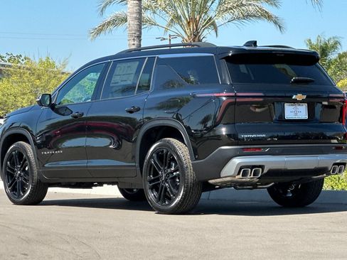 New 2026 Chevrolet Traverse LT w/ Enhanced Driving Package FWD image 6