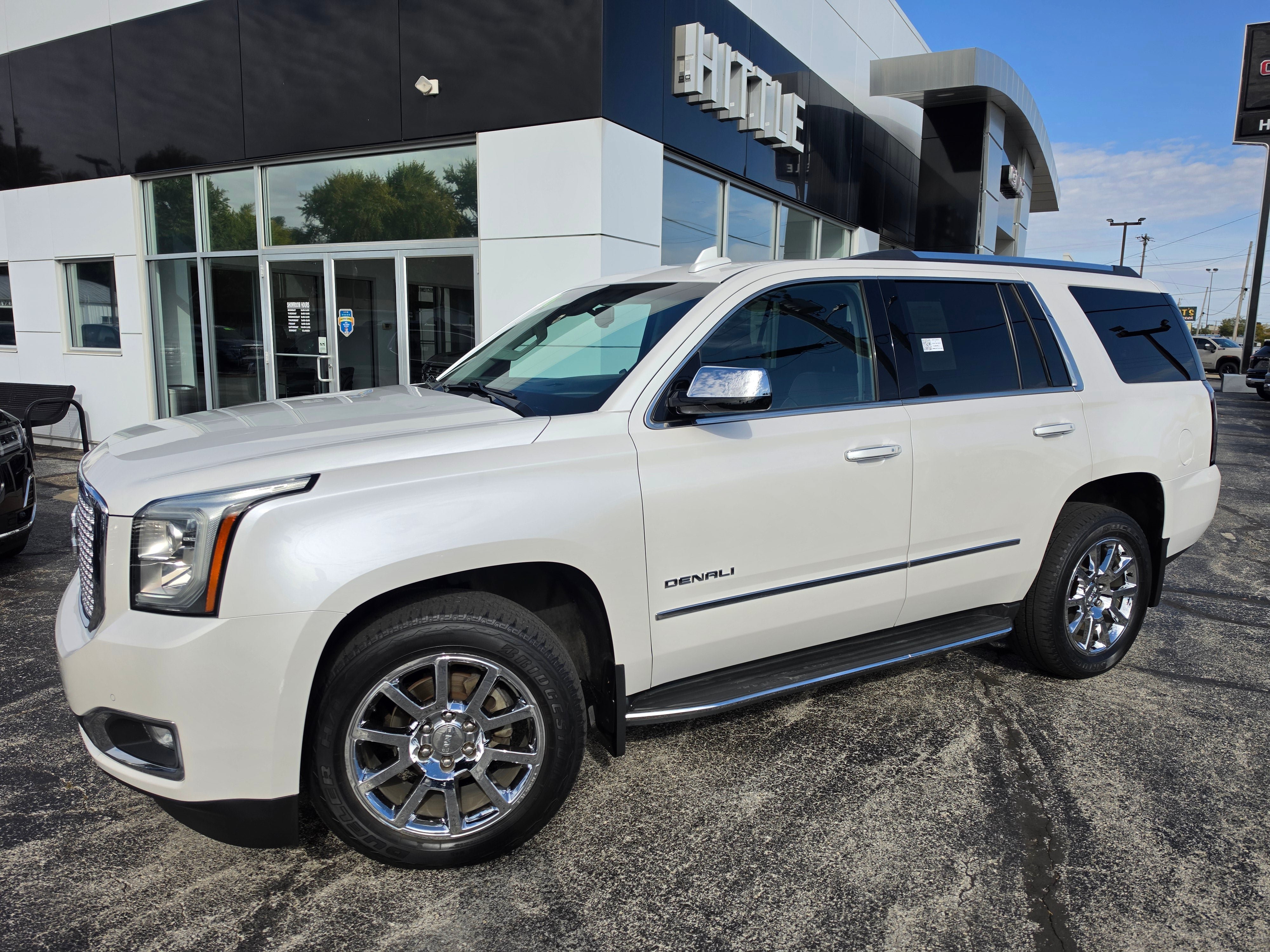 Used 2016 GMC Yukon Denali AWD/4WD image 8