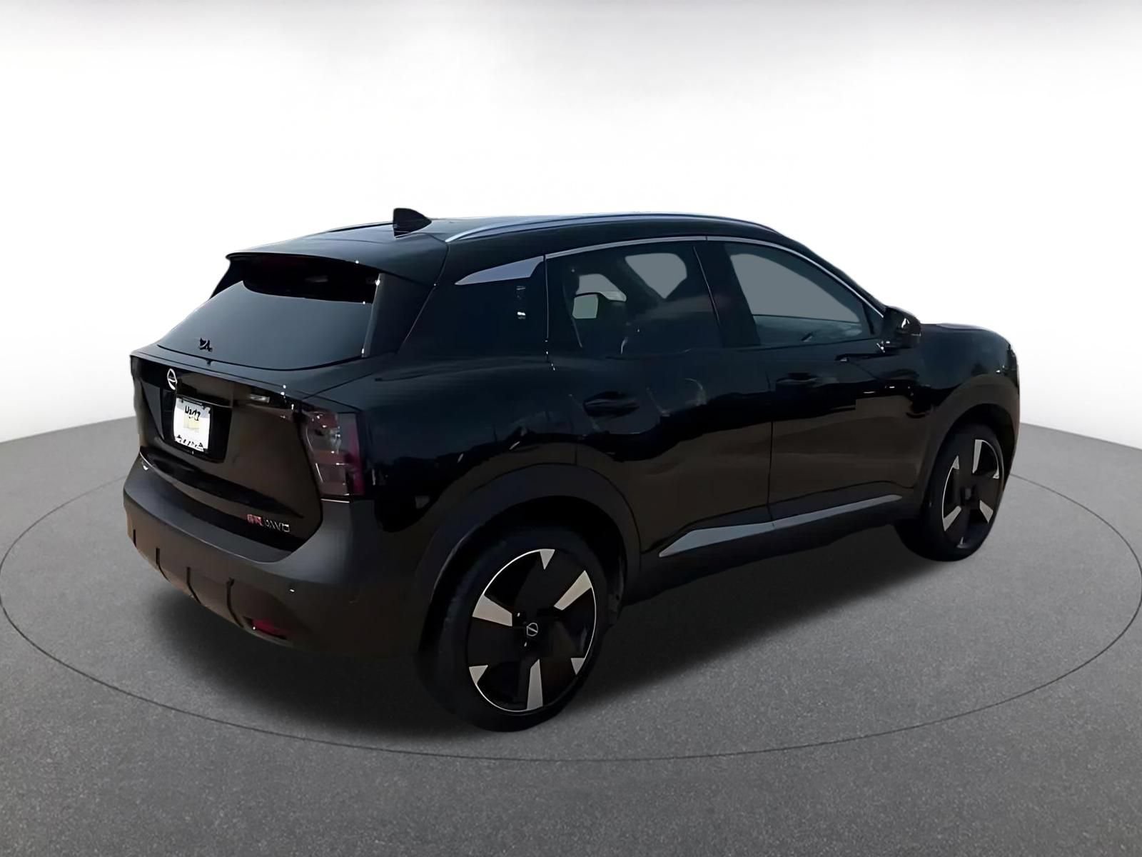 Used 2026 Nissan Kicks SR AWD/4WD image 14