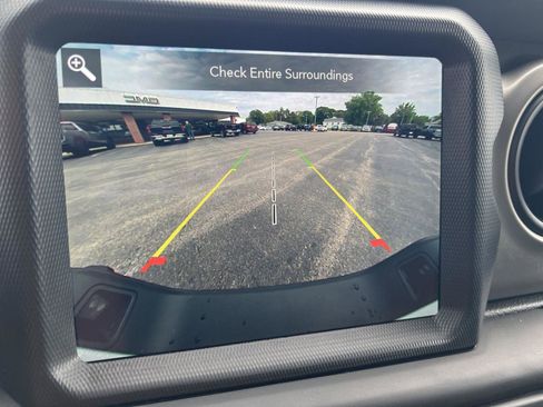 Used 2021 Jeep Gladiator Willys image 30