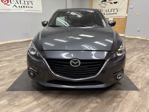 Used 2016 MAZDA MAZDA3 i Sport FWD image 2