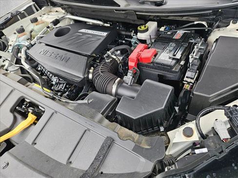 Used 2023 Nissan Rogue SV w/ SV Premium B Package image 22