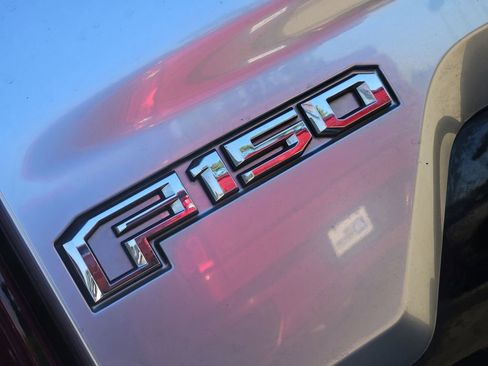 Used 2019 Ford F150 Platinum w/ Equipment Group 701A Luxury image 15