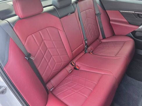 Certified 2025 BMW 530i RWD image 27