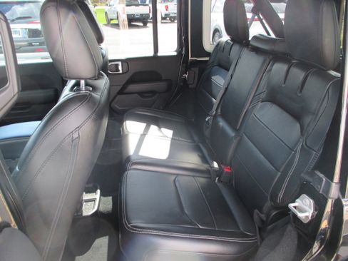 Used 2023 Jeep Wrangler Unlimited Sahara w/ Cold Weather Group image 11