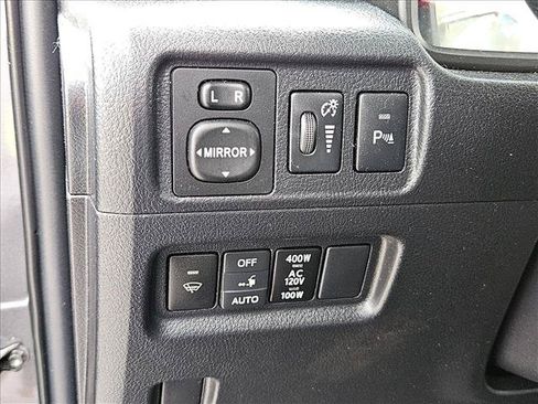 Used 2014 Toyota 4Runner Limited AWD/4WD image 27