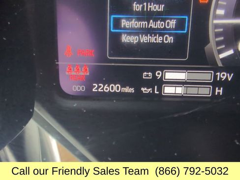 Used 2025 Toyota Tundra Limited w/ TRD Off-Road Package AWD/4WD image 20