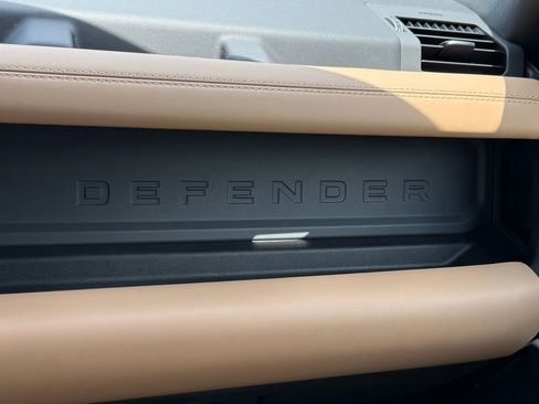 New 2026 Land Rover Defender 130 X-Dynamic SE AWD/4WD image 28
