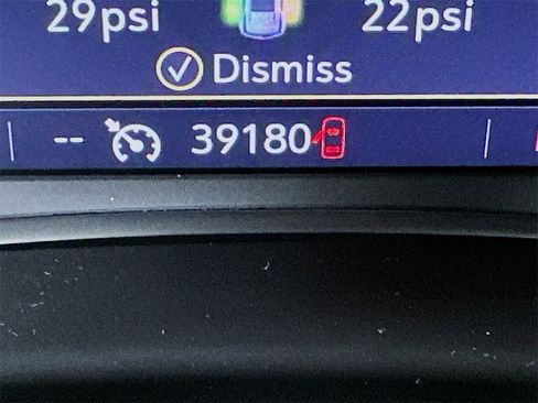 Used 2023 Chevrolet Blazer LT image 32