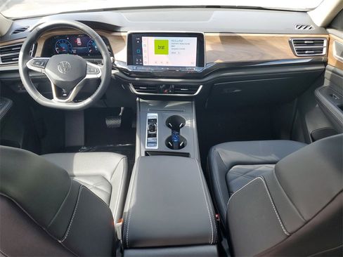 New 2026 Volkswagen Atlas SE image 14