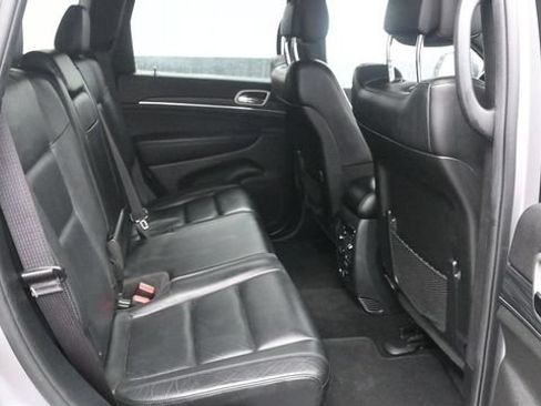 Used 2020 Jeep Grand Cherokee Limited AWD/4WD image 14