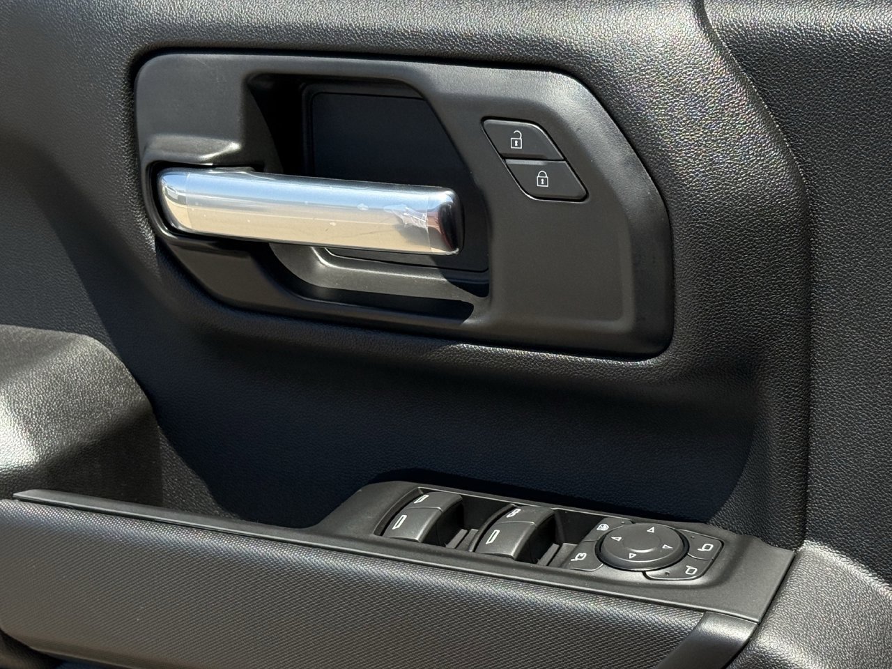 New 2026 Chevrolet Silverado 2500 Custom w/ Custom Value Package AWD/4WD image 19