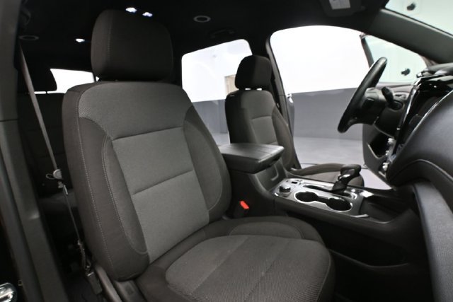 Used 2023 Chevrolet Traverse LT w/ LPO, Floor Liner Package AWD/4WD image 42