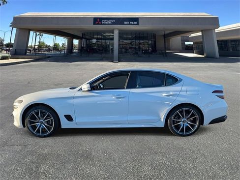 Used 2023 Genesis G70 2.0T image 2