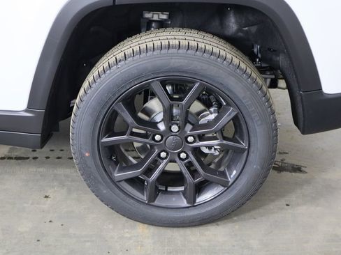 New 2025 Jeep Grand Cherokee Limited image 48