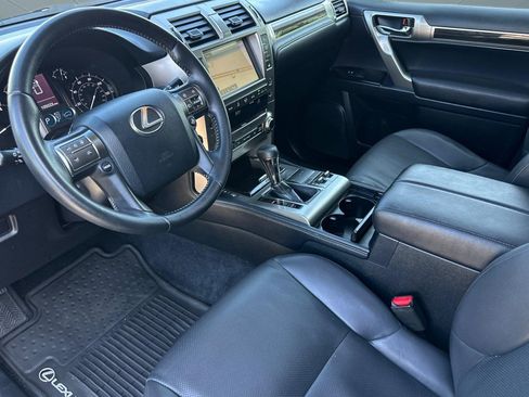 Used 2016 Lexus GX 460 w/ Comfort Package AWD/4WD image 4