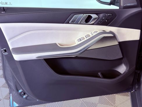 New 2026 BMW X7 xDrive40i image 12