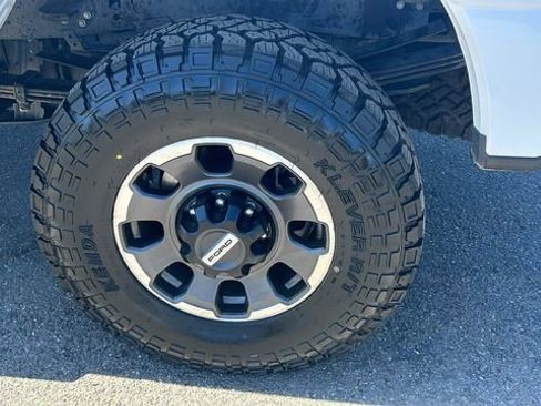 Certified 2024 Ford F350 Lariat w/ Lariat Ultimate Package AWD/4WD image 6