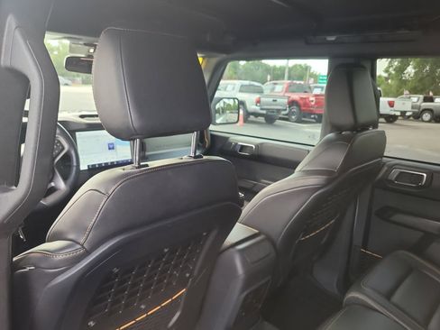 Certified 2024 Ford Bronco Badlands AWD/4WD image 9