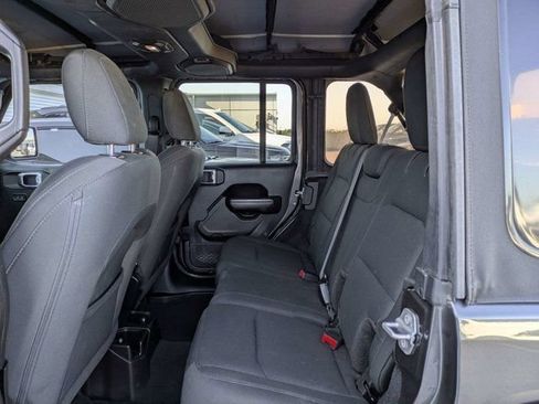 Certified 2018 Jeep Wrangler Unlimited Sport S AWD/4WD image 13