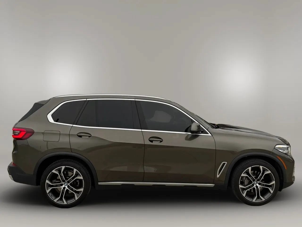 Used 2022 BMW X5 xDrive40i AWD/4WD image 11