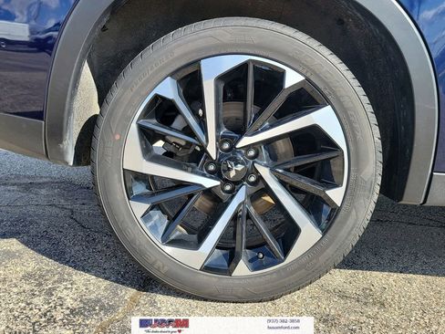 Used 2024 Mitsubishi Outlander AWD image 5