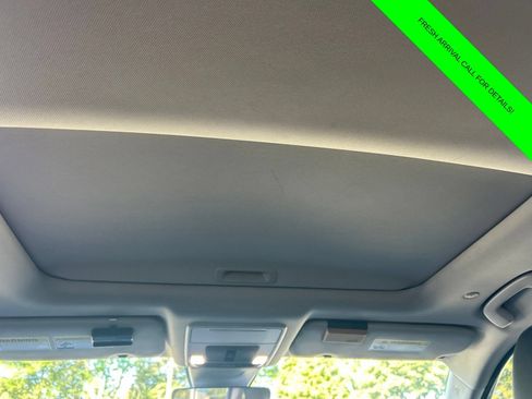 Used 2025 Honda CR-V EX-L image 19