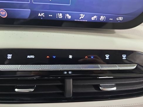 New 2026 Buick Enclave Avenir w/ Super Cruise Package AWD/4WD image 21