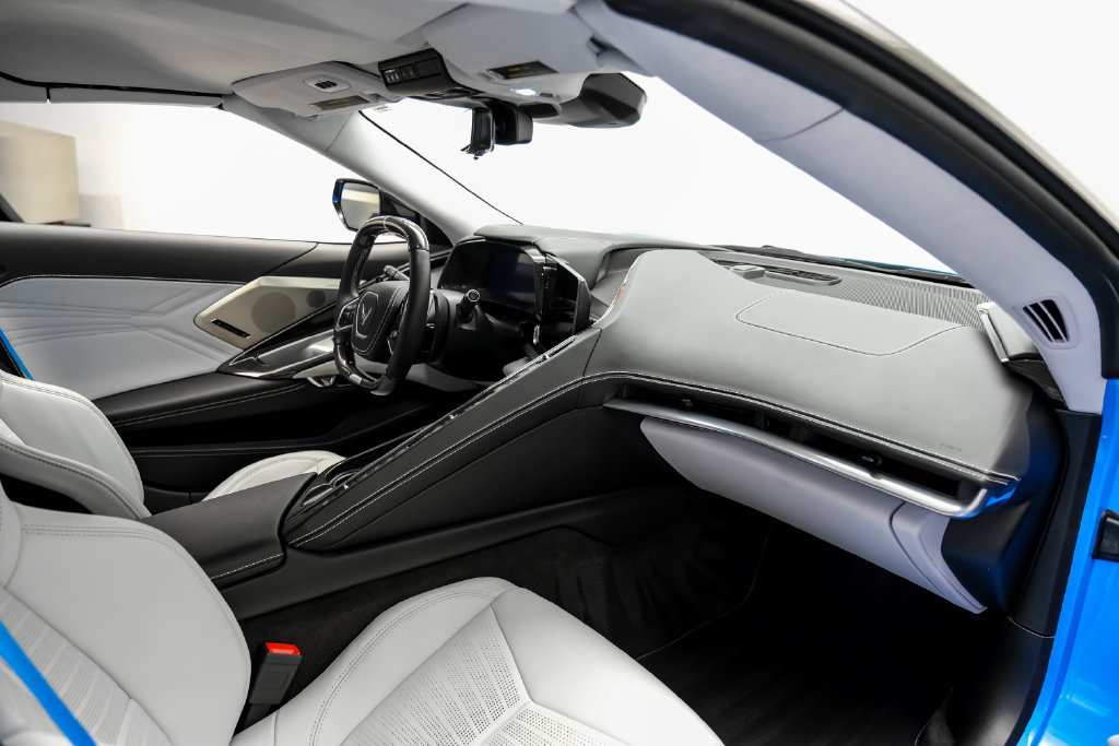 Used 2025 Chevrolet Corvette Z06 RWD image 23