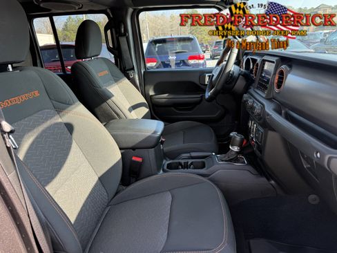 Used 2023 Jeep Gladiator Mojave w/ LED Lighting Group image 14