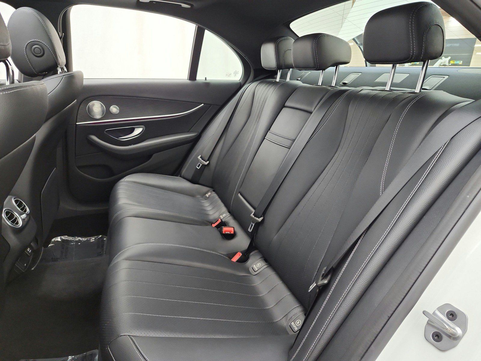 Used 2019 Mercedes-Benz E 300 image 15