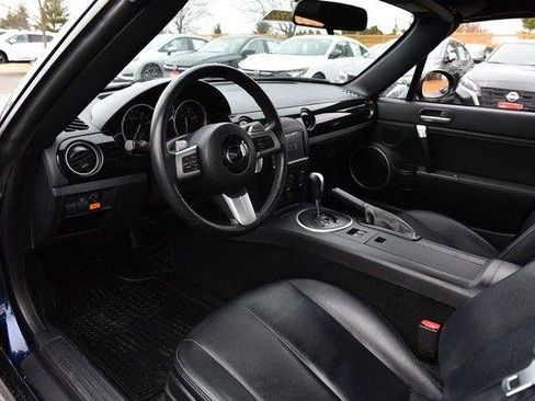 Used 2008 MAZDA MX-5 Miata Grand Touring w/ Premium Pkg image 10