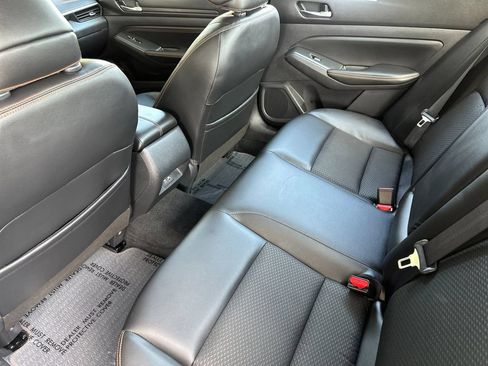 Used 2020 Nissan Altima 2.5 SR w/ Premium Package FWD image 11