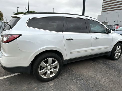 Used 2016 Chevrolet Traverse LTZ image 3