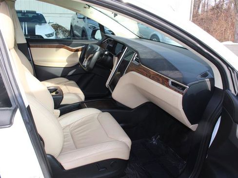Used 2017 Tesla Model X 100D image 13
